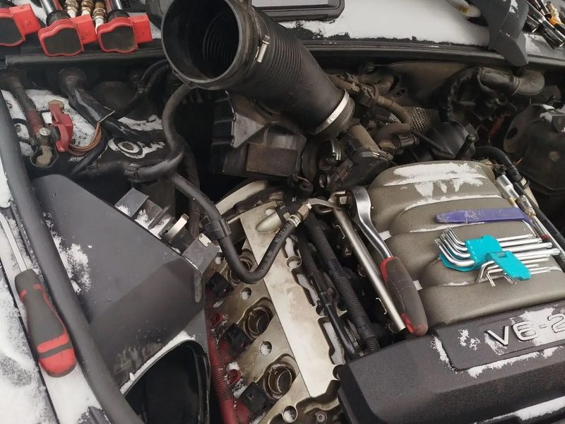 Замена катушек зажигания на Audi V6 зимой на выезде